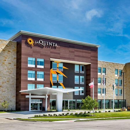 La Quinta Inn & Suites By Wyndham Terrell Dış mekan fotoğraf