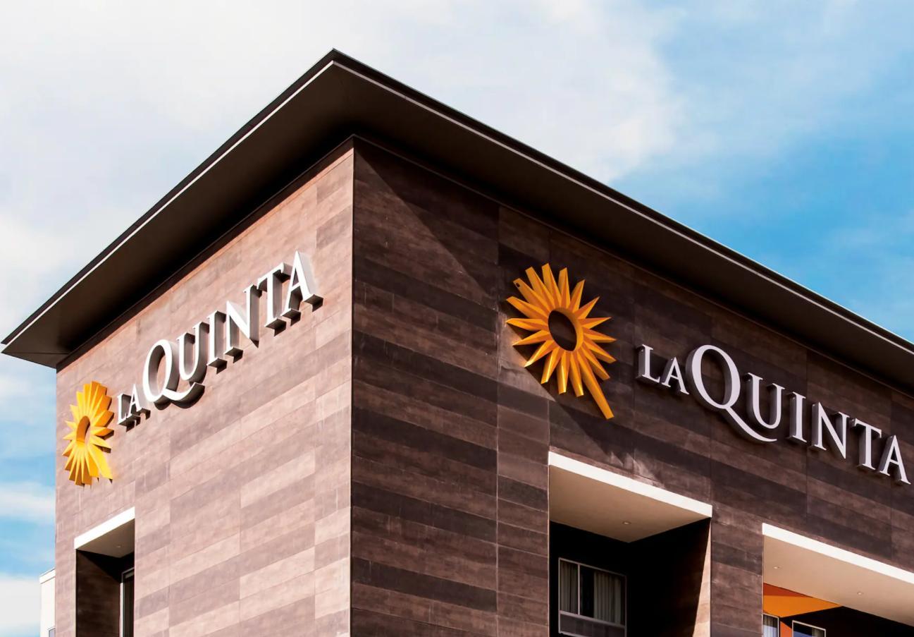 La Quinta Inn & Suites By Wyndham Terrell Dış mekan fotoğraf