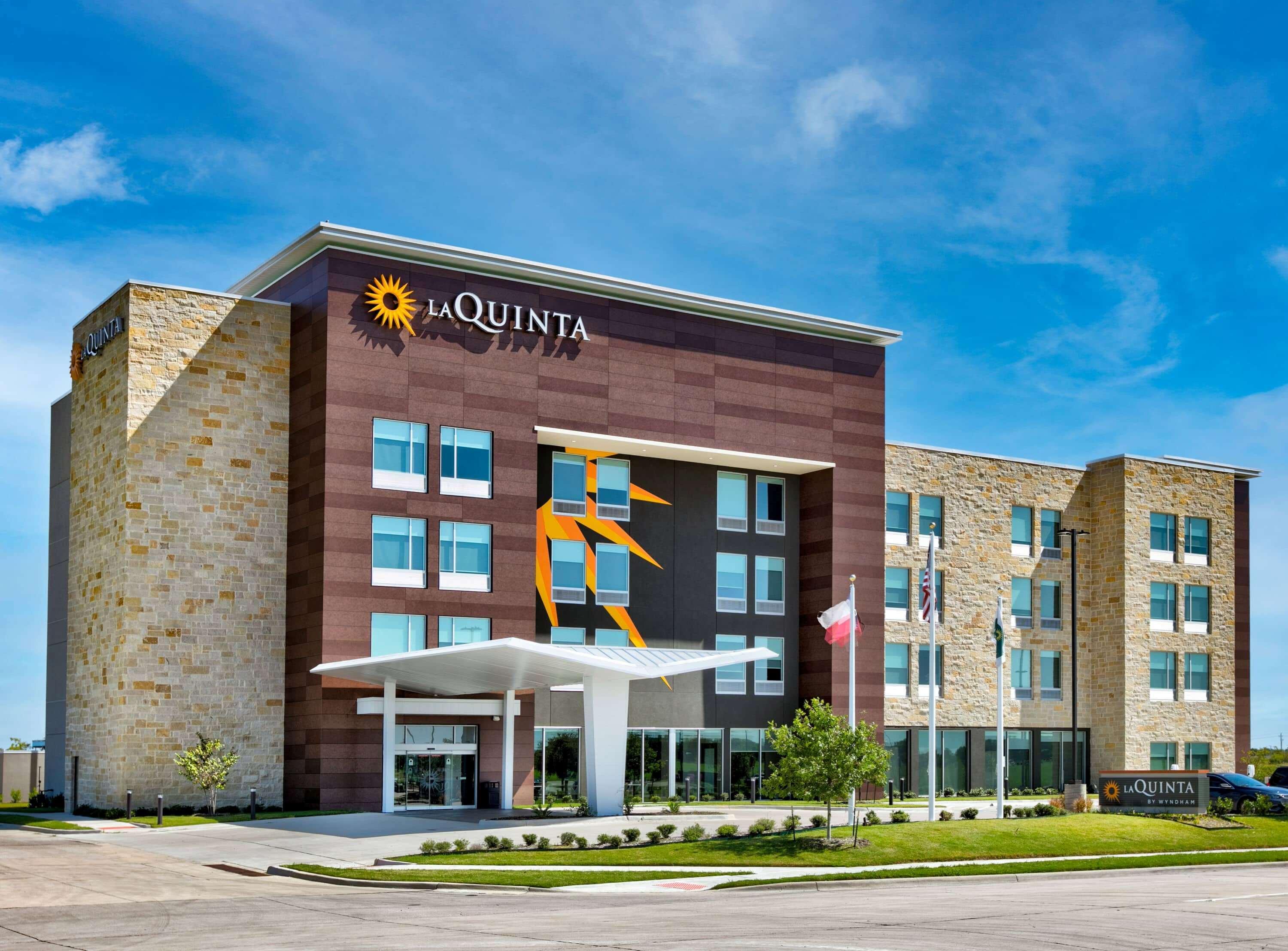 La Quinta Inn & Suites By Wyndham Terrell Dış mekan fotoğraf